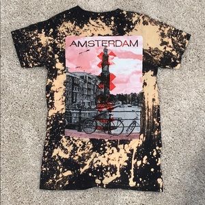 Bleach washed AMSTERDAM t-shirt